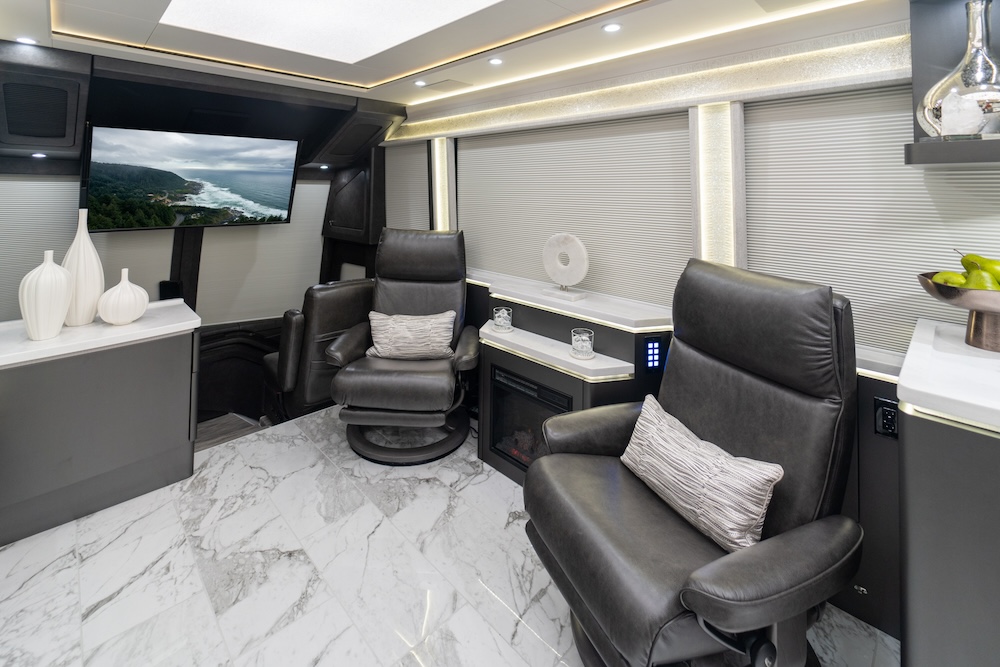 2025 Prevost Marathon  H3-45 For Sale