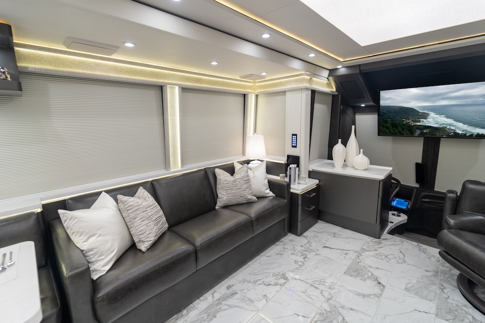 2025 Prevost Marathon  H3-45 For Sale