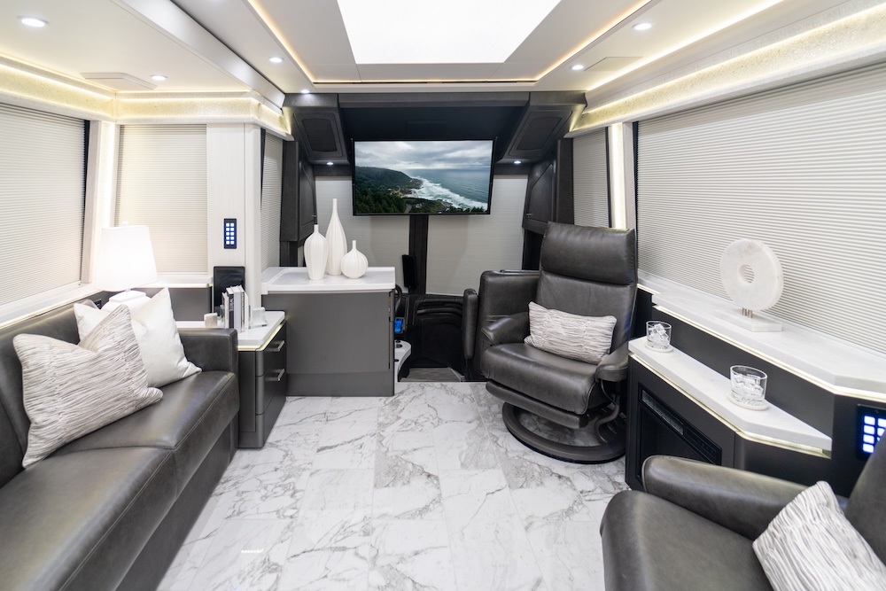 2025 Prevost Marathon  H3-45 For Sale