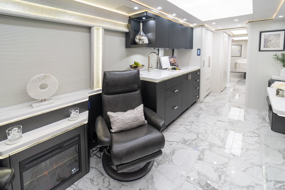 2025 Prevost Marathon  H3-45 For Sale