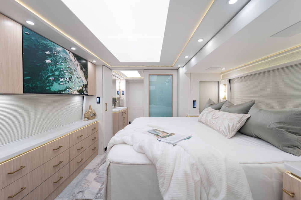 2026 Prevost Marathon H3-45 For Sale