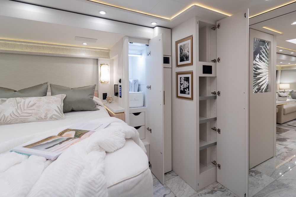 2026 Prevost Marathon H3-45 For Sale