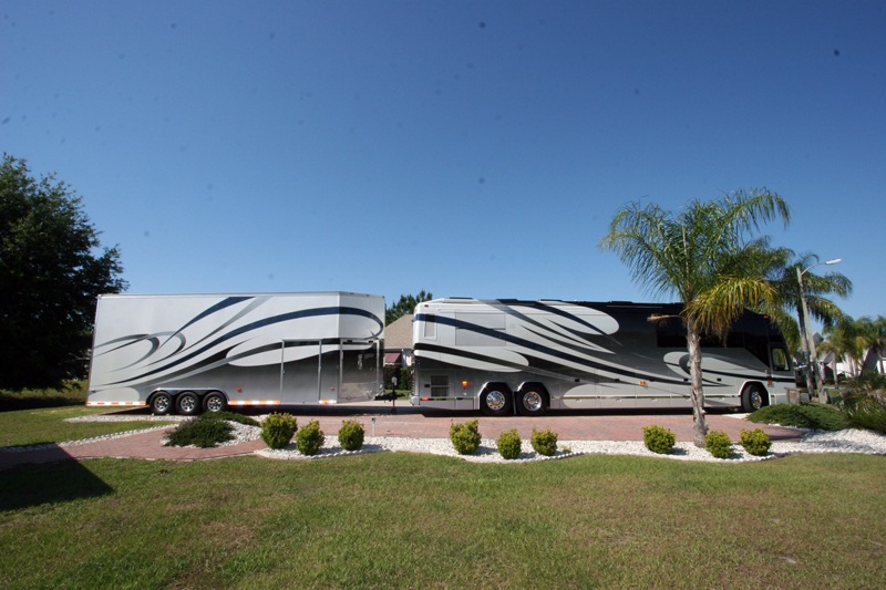 2008 Prevost Millennium H3-45