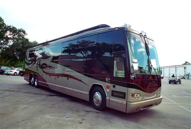 2004 Prevost Parliament H3-45