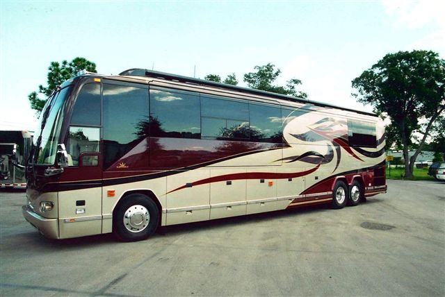 2004 Prevost Parliament H3-45