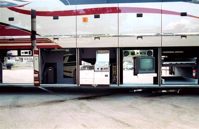 2004 Prevost Parliament H3-45