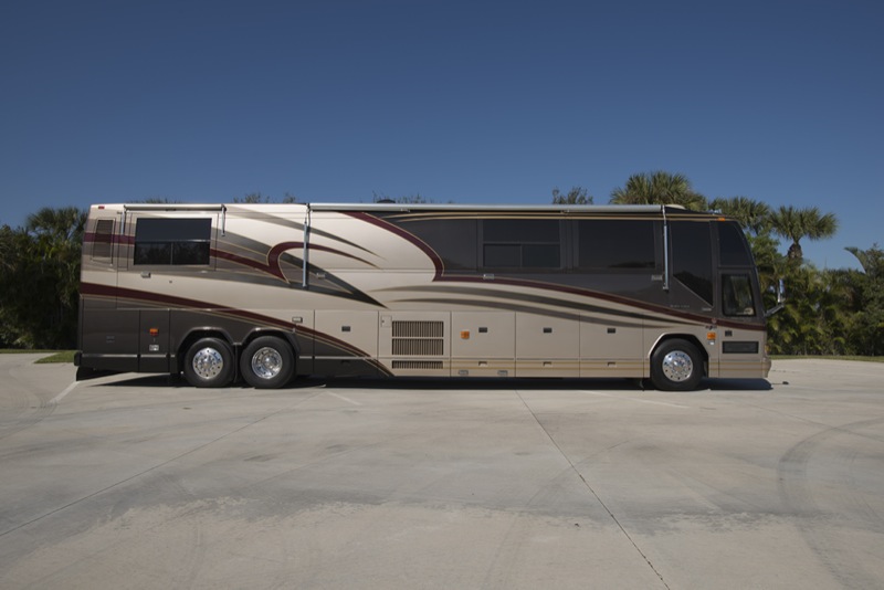 2000 Prevost Liberty H3-45 For Sale