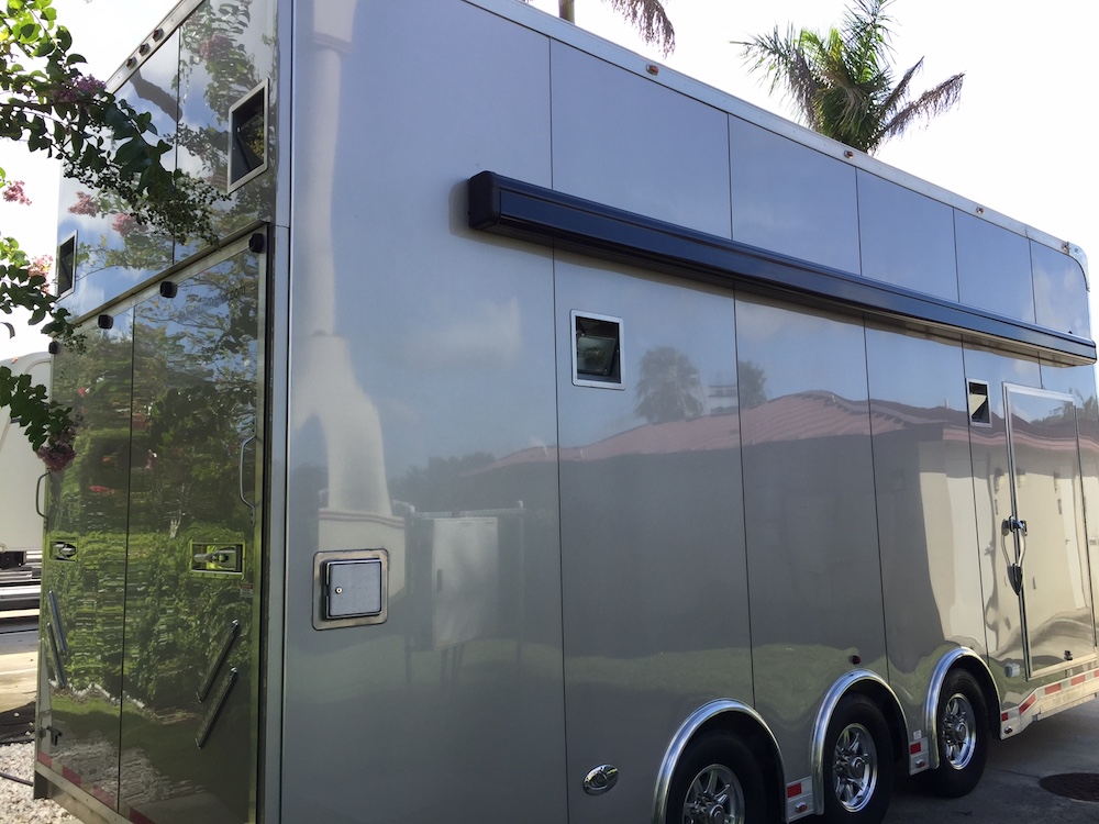 2011 Prevost Trailer For Sale