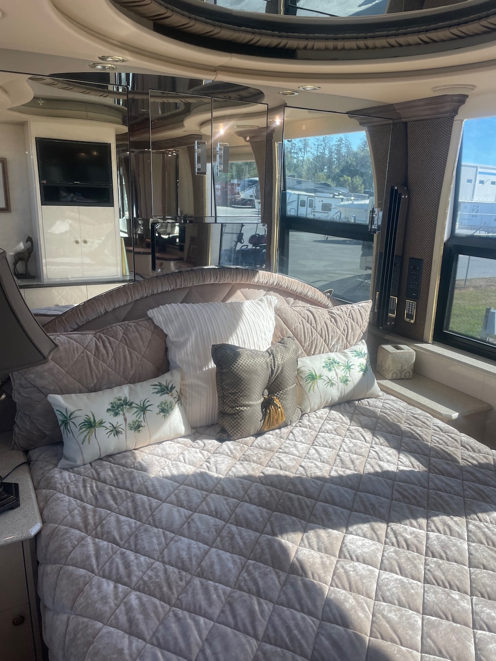 2001 Prevost Liberty XLII For Sale