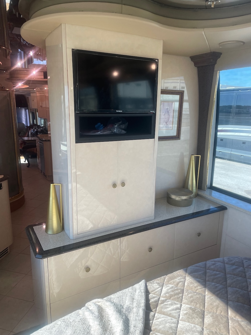 2001 Prevost Liberty XLII For Sale