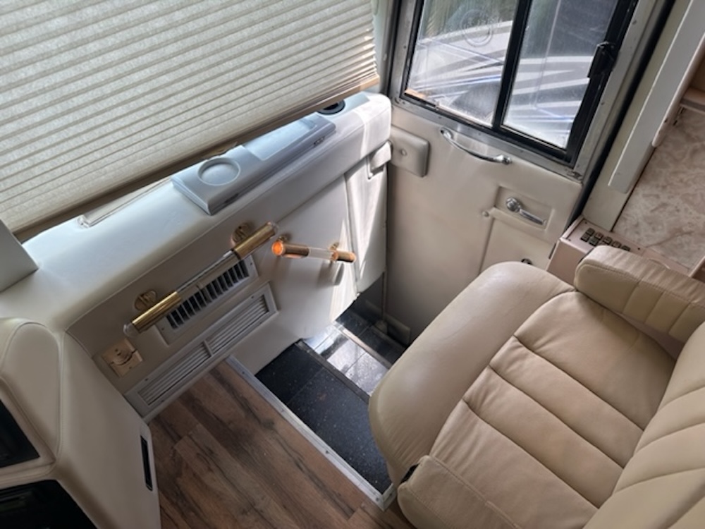1995 Prevost Country Coach XL For Sale