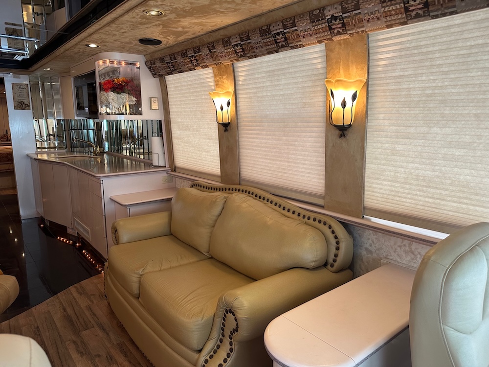 1995 Prevost Country Coach XL For Sale