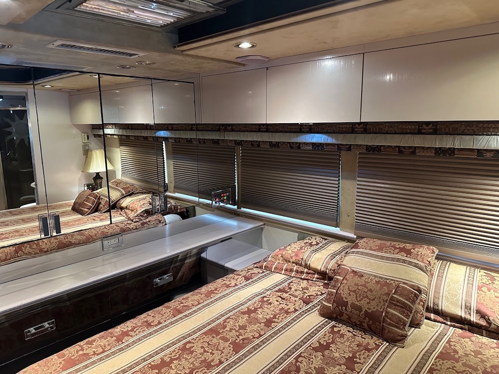 1995 Prevost Country Coach XL For Sale