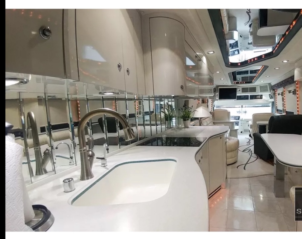 1996 Prevost Country Coach XL For Sale