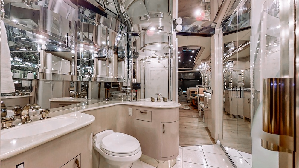 1996 Prevost Liberty XL For Sale