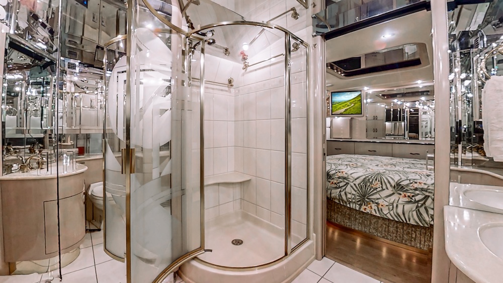 1996 Prevost Liberty XL For Sale