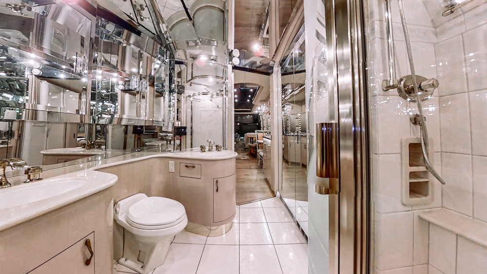 1996 Prevost Liberty XL For Sale