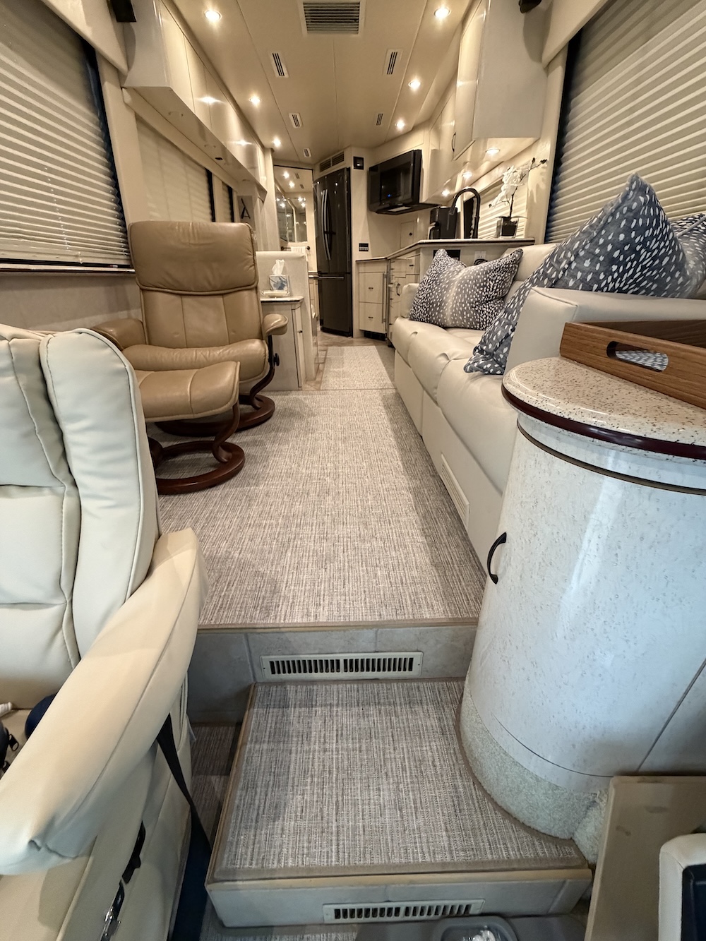 1997 Prevost Angola H3-45 For Sale