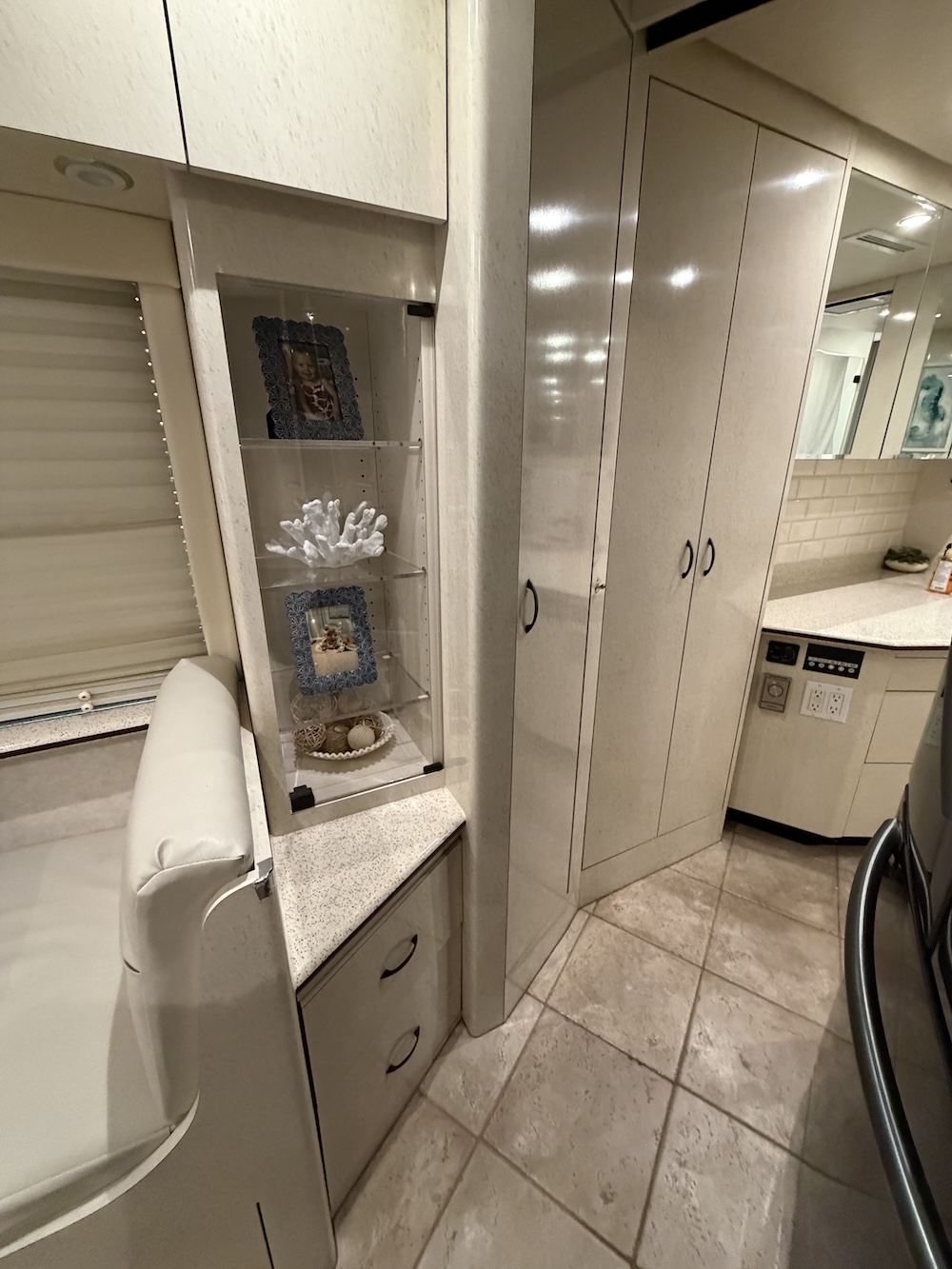 1997 Prevost Angola H3-45 For Sale