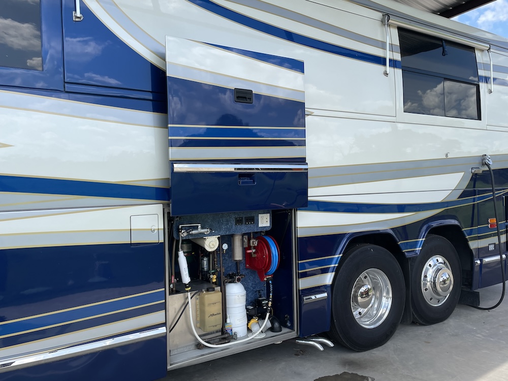 1997 Prevost Angola H3-45 For Sale