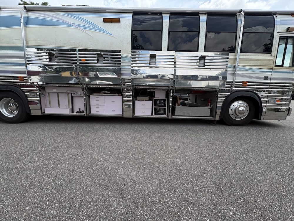 1997 Prevost Angola XL For Sale