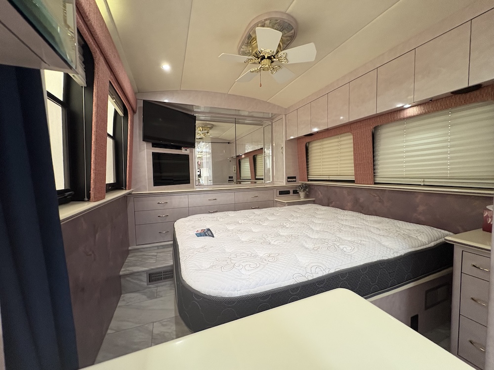 1997 Prevost Angola XL For Sale