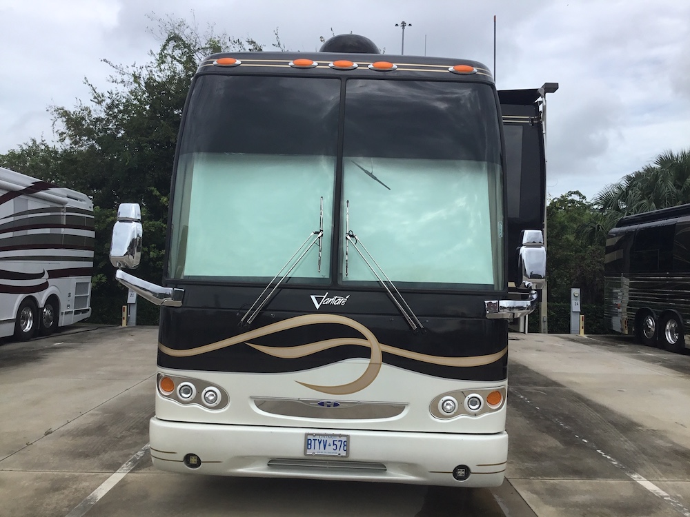 1997 Prevost Featherlite H3-45 For Sale