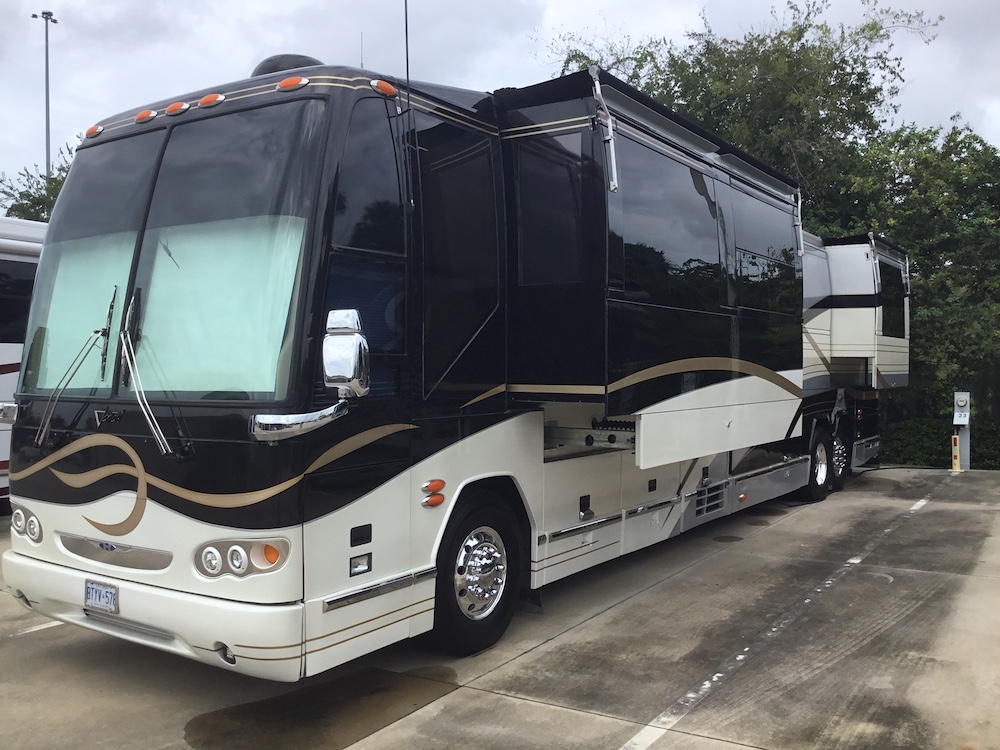 1997 Prevost Featherlite H3-45 For Sale