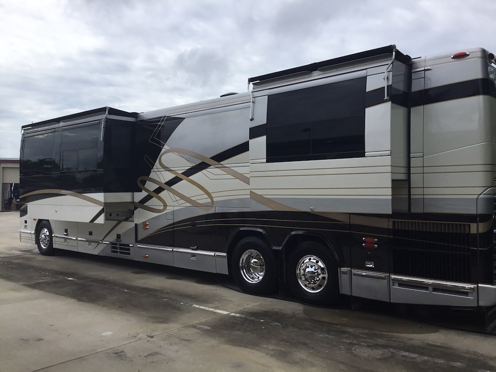 1997 Prevost Featherlite H3-45 For Sale