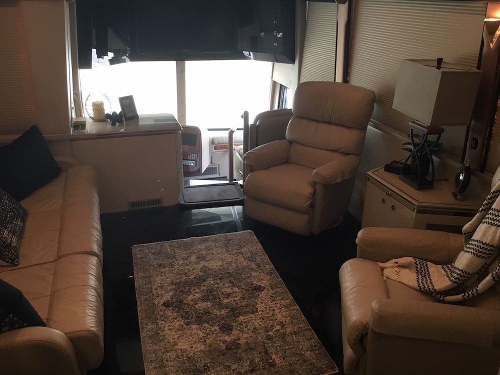 1997 Prevost Featherlite H3-45 For Sale