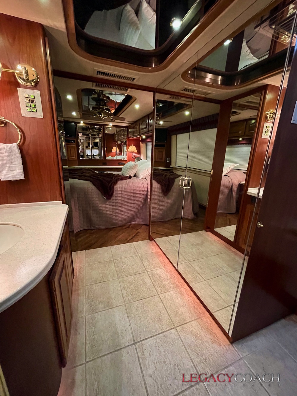 1998 Prevost Country Coach XL For Sale