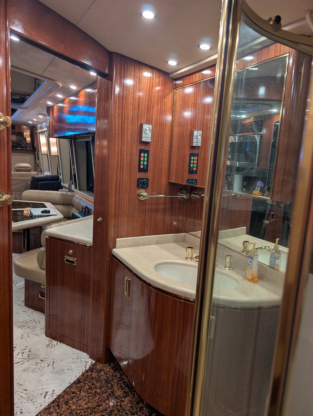 1998 Prevost Marathon XL For Sale