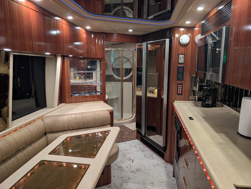 1998 Prevost Marathon XL For Sale