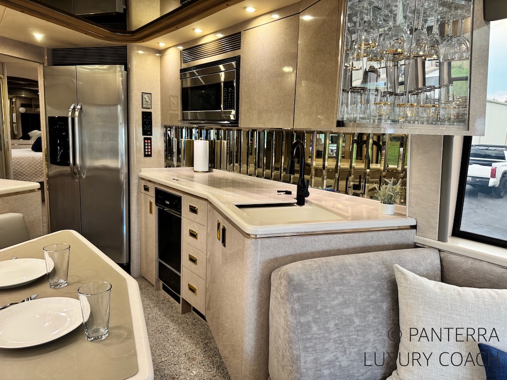 1998 Prevost Marathon XL For Sale