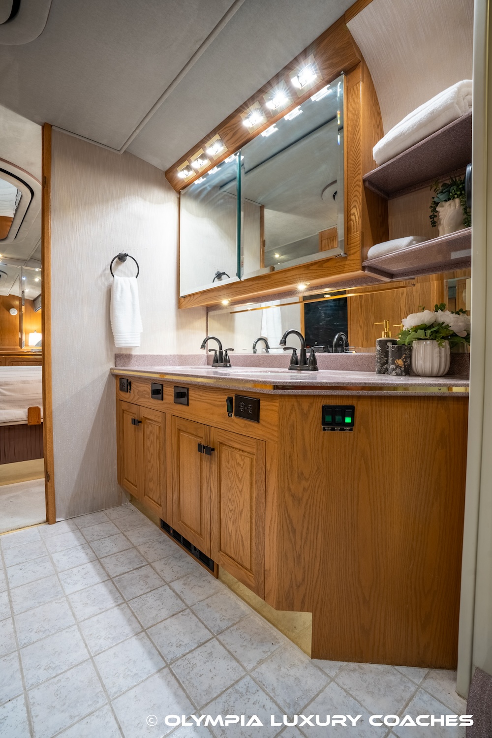 1998 Prevost Royale XL For Sale