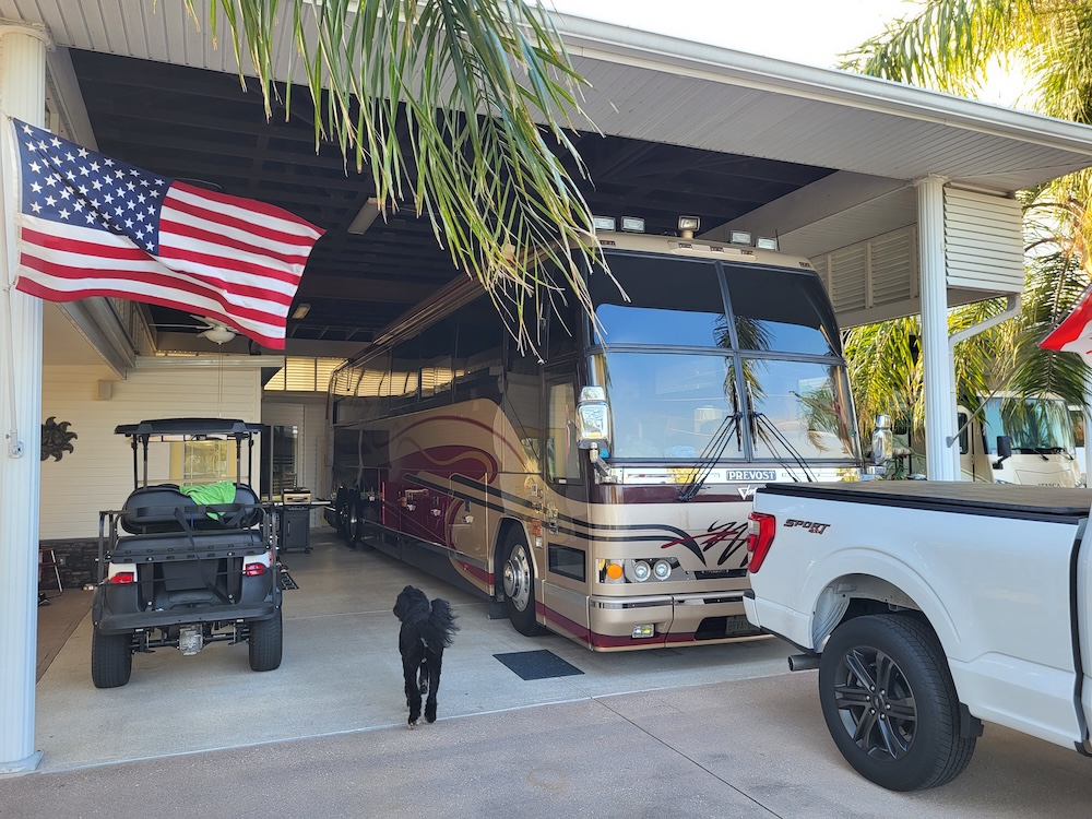 1999 Prevost Featherlite H3-45 For Sale