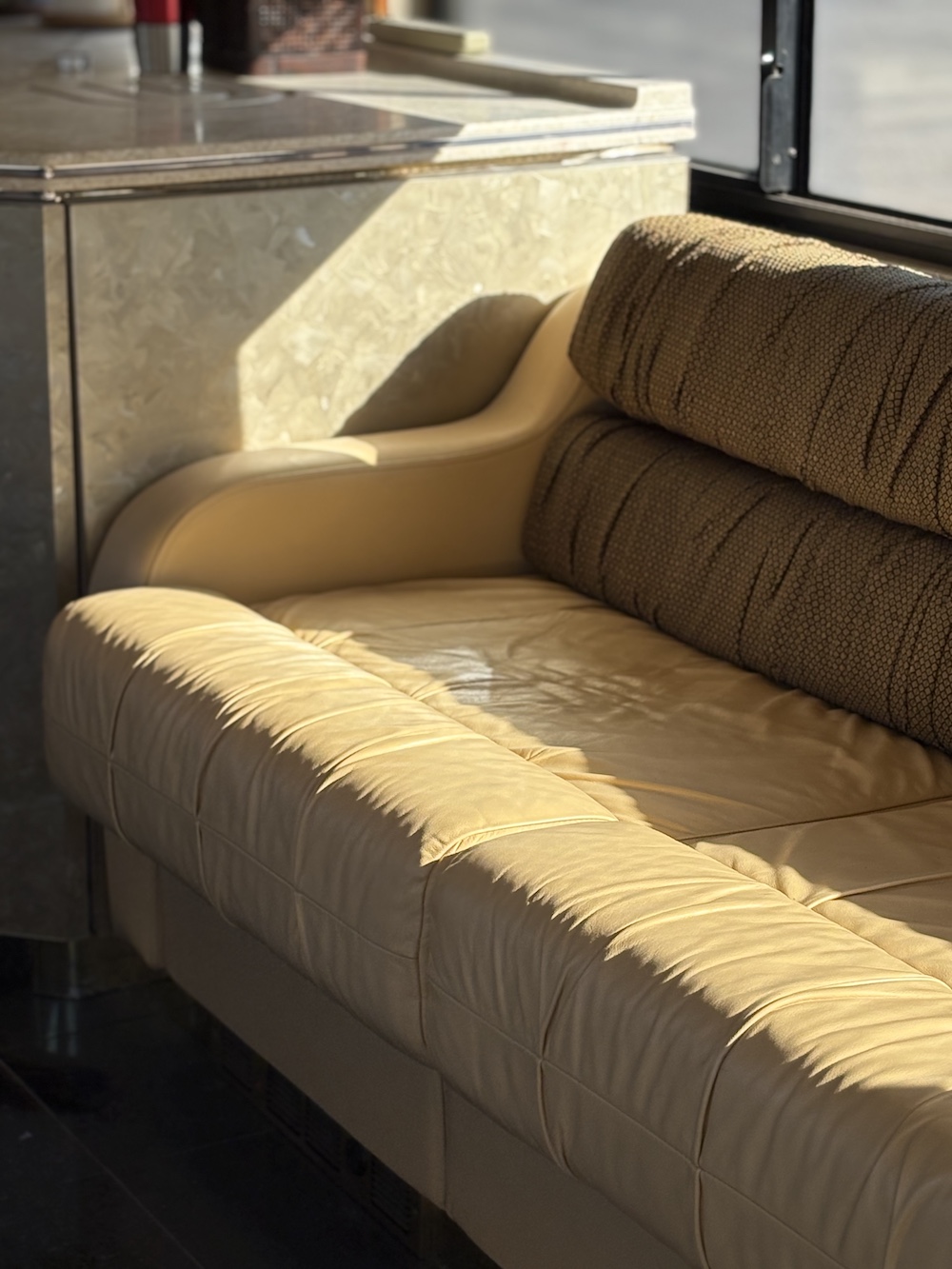 1999 Prevost Featherlite  H3-45 For Sale