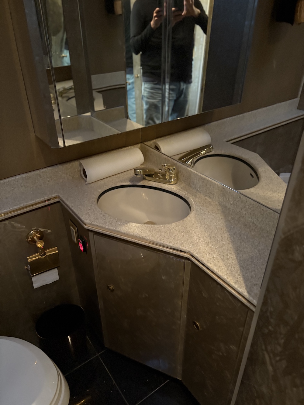 1999 Prevost Featherlite  H3-45 For Sale