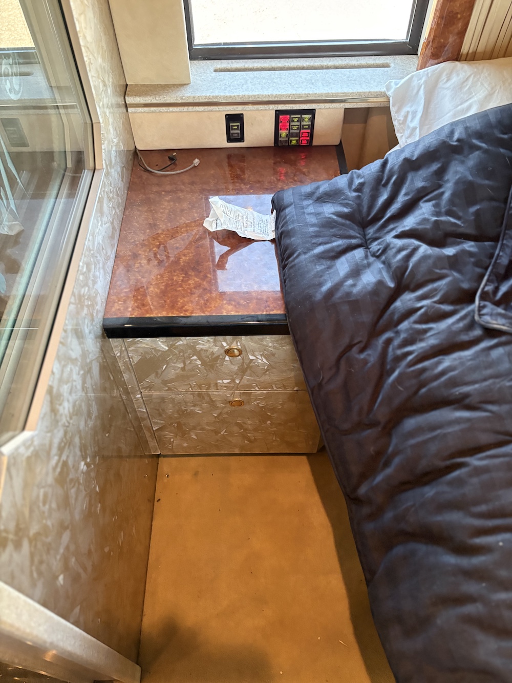 1999 Prevost Featherlite  H3-45 For Sale