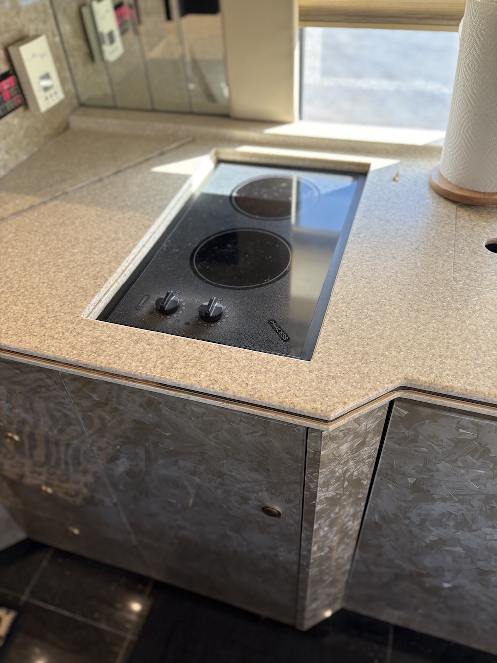 1999 Prevost Featherlite  H3-45 For Sale