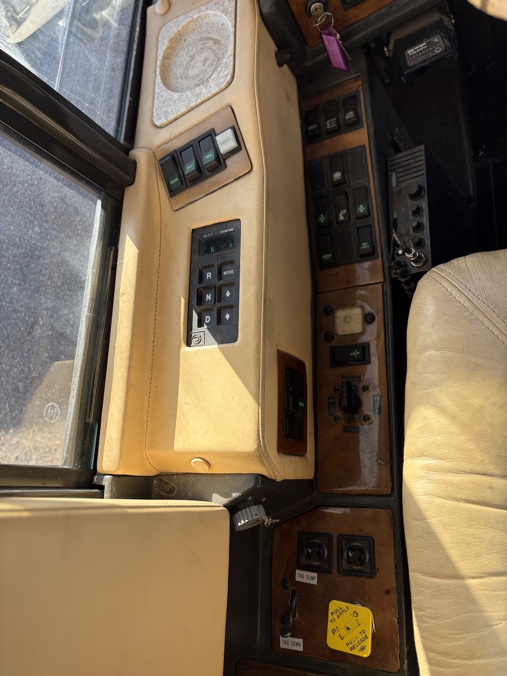 1999 Prevost Featherlite  H3-45 For Sale