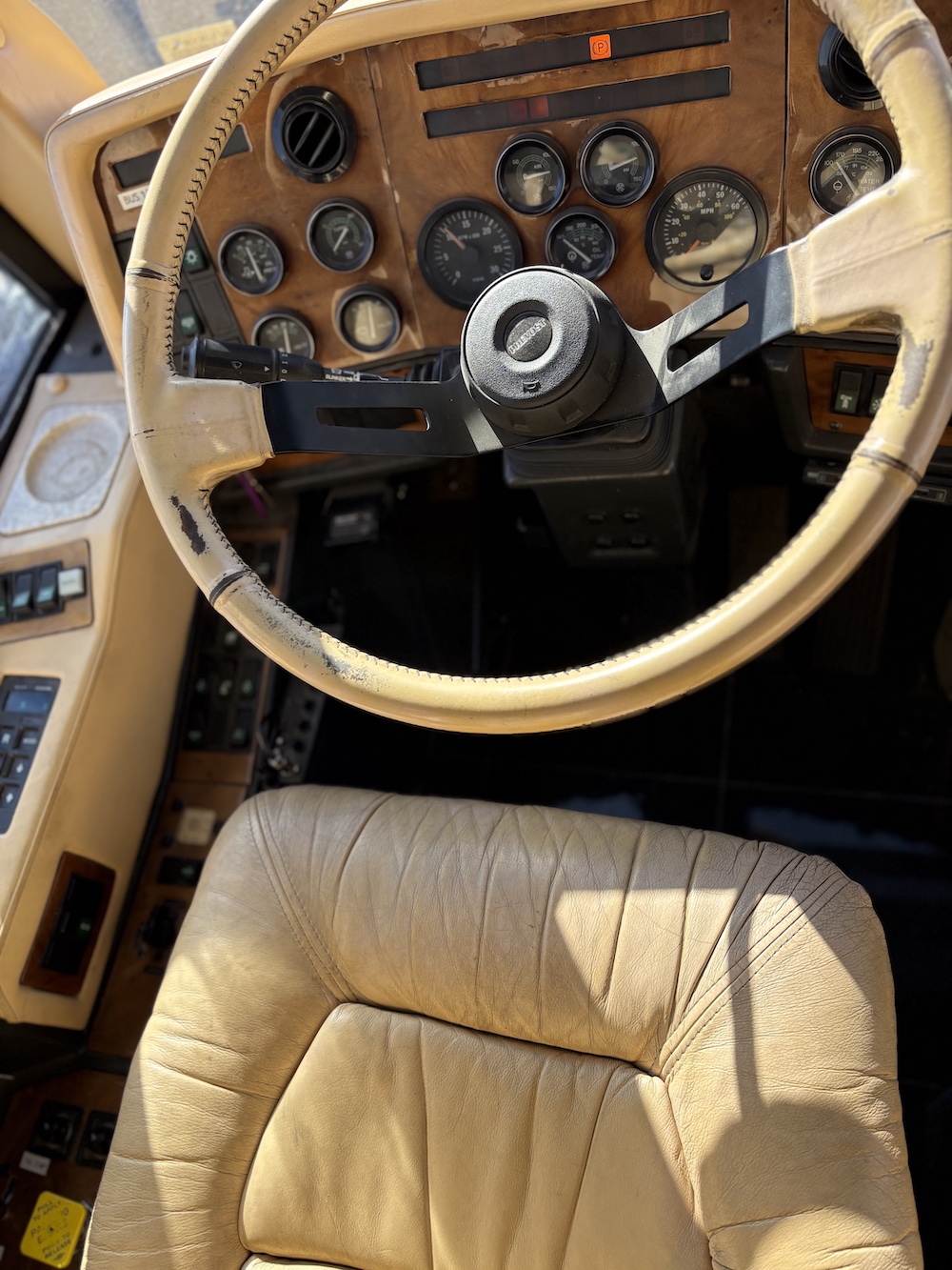 1999 Prevost Featherlite  H3-45 For Sale