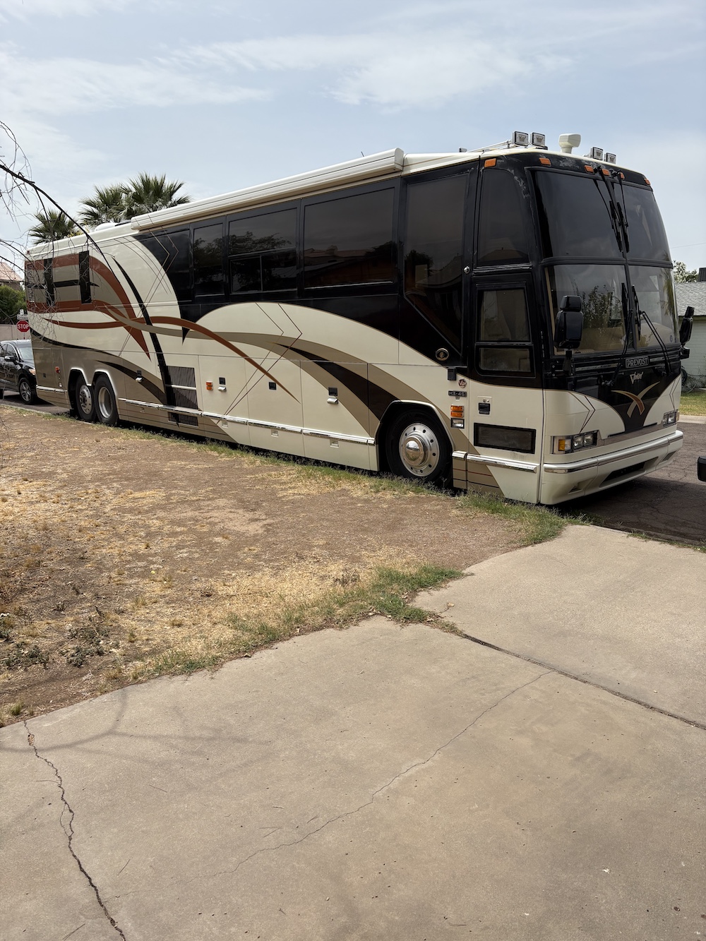 1999 Prevost Featherlite  H3-45 For Sale