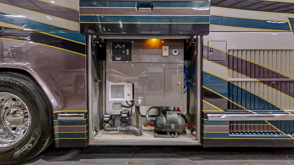 1999 Prevost  H3-45 For Sale