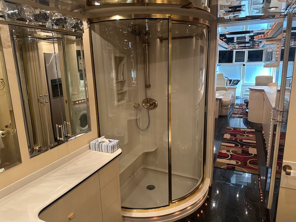 1998 Prevost FeatherliteXL For Sale