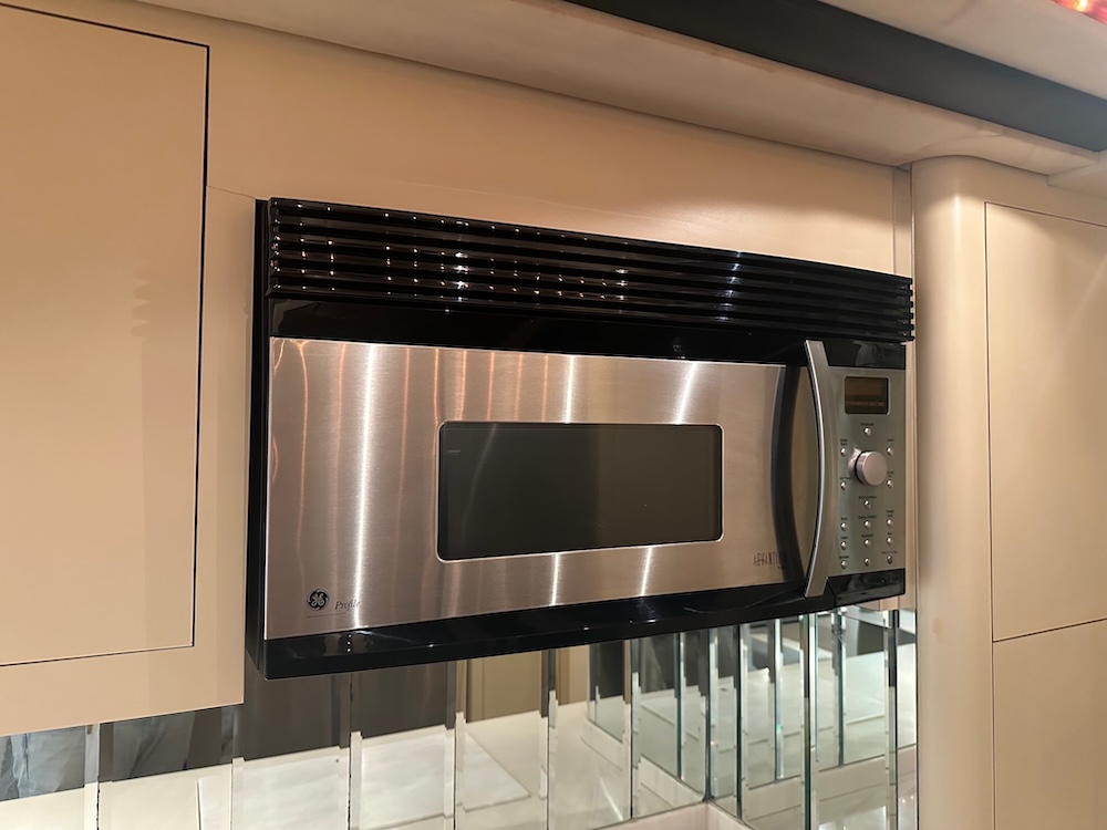 1998 Prevost FeatherliteXL For Sale