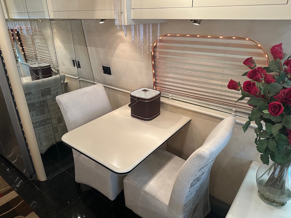 1998 Prevost FeatherliteXL For Sale