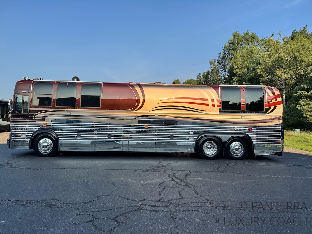 1999 Prevost Liberty XL For Sale