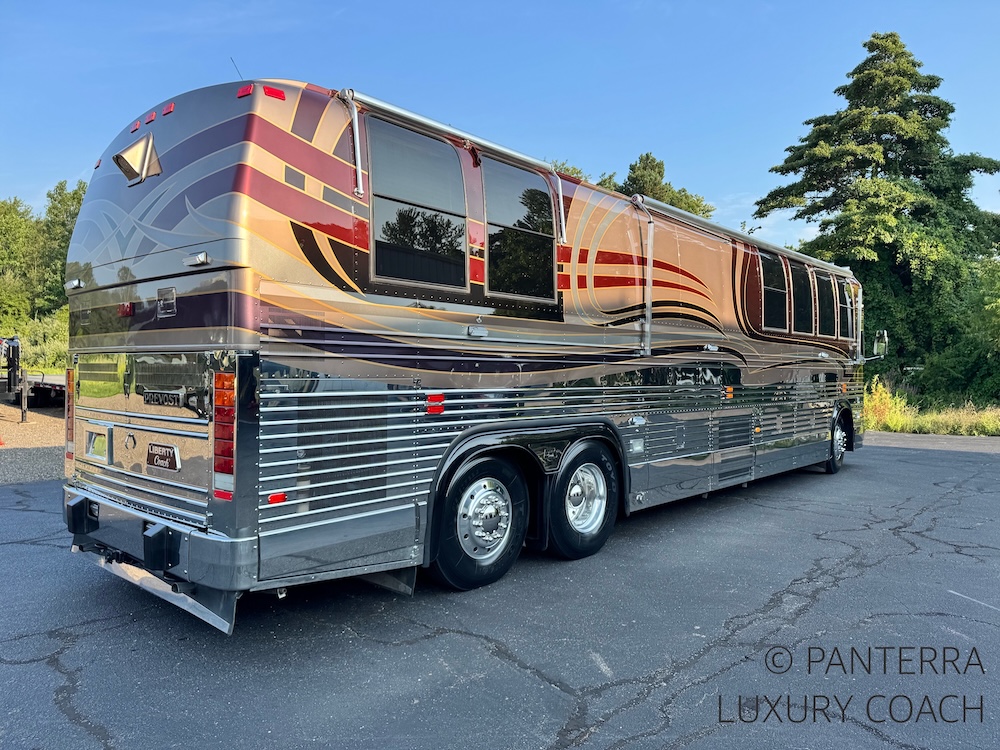 1999 Prevost Liberty XL For Sale