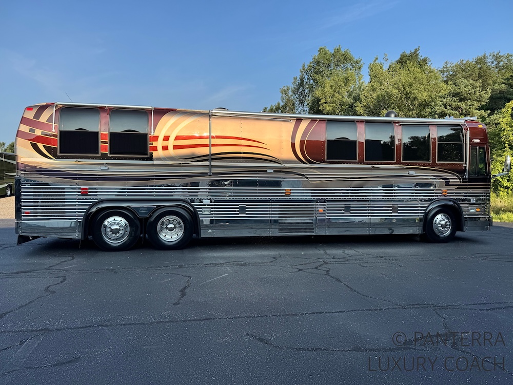 1999 Prevost Liberty XL For Sale